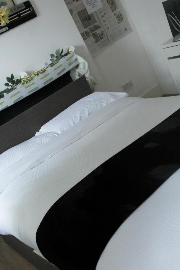 Cozy Rooms Or Apartment In London Townhouse Fast Links To Central Εξωτερικό φωτογραφία