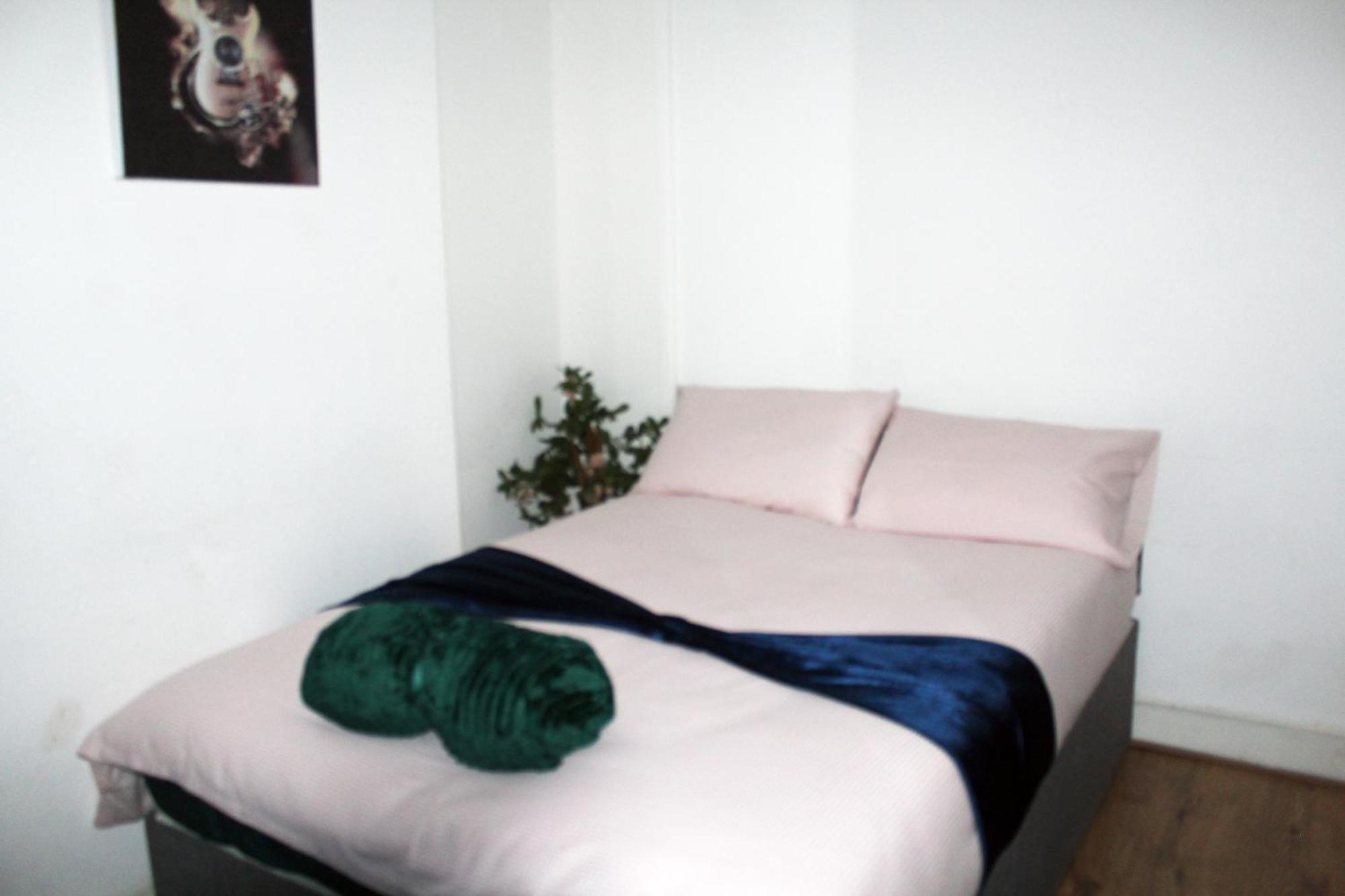 Cozy Rooms Or Apartment In London Townhouse Fast Links To Central Εξωτερικό φωτογραφία